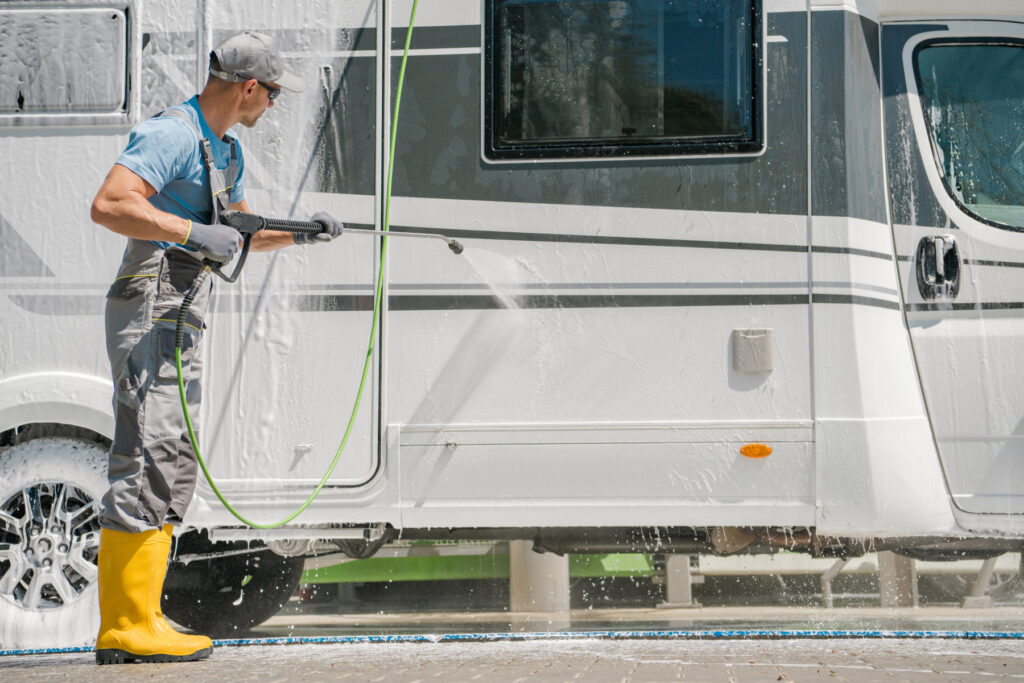 RV & Mobile Home Exterior Washing
