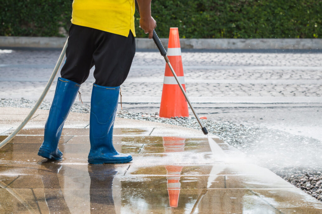 Sidewalk & Common Area Cleaning